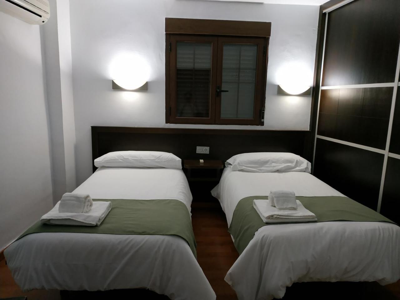 Hostal Esencia De Azahar Córdoba Dış mekan fotoğraf