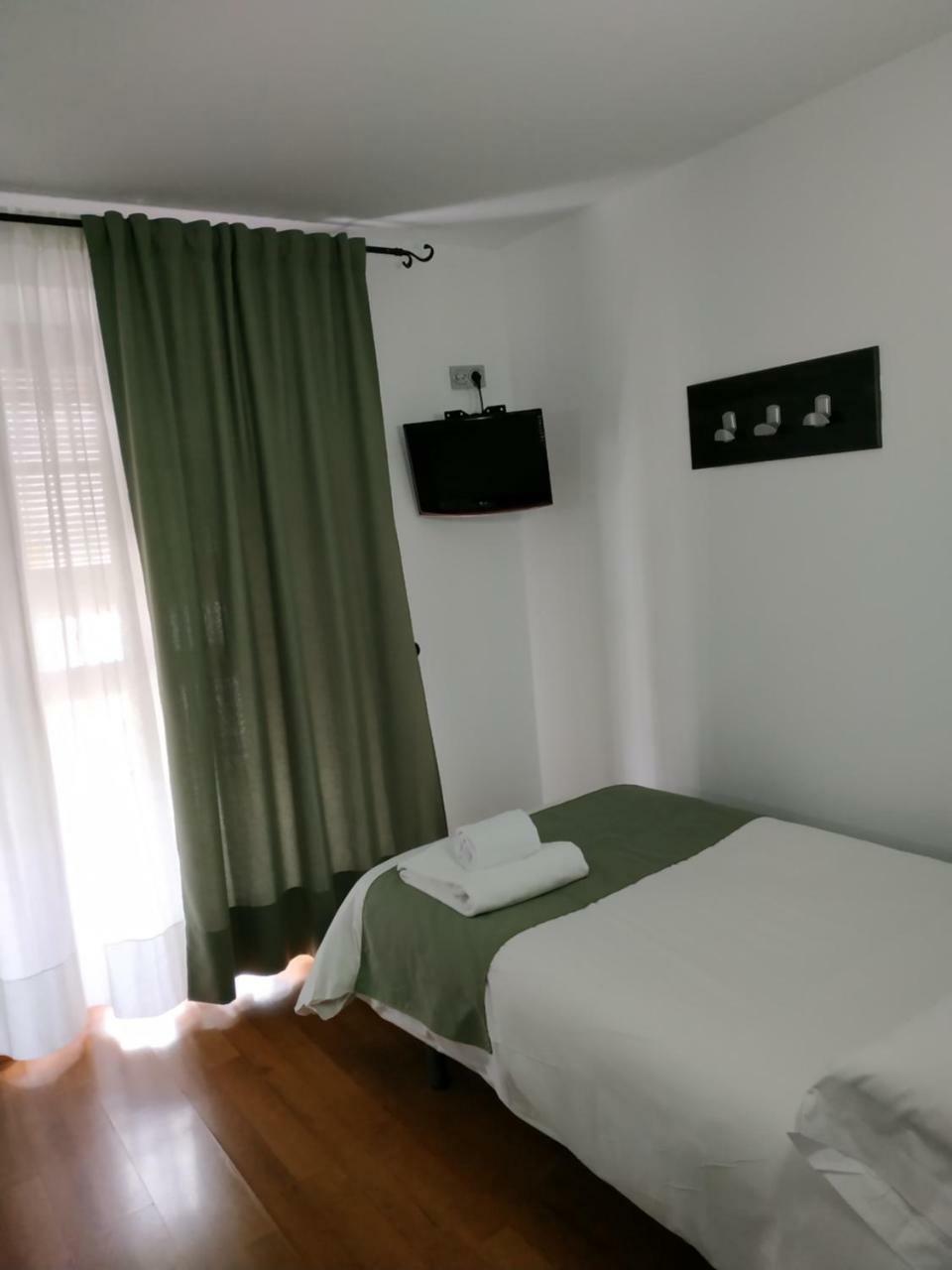 Hostal Esencia De Azahar Córdoba Dış mekan fotoğraf